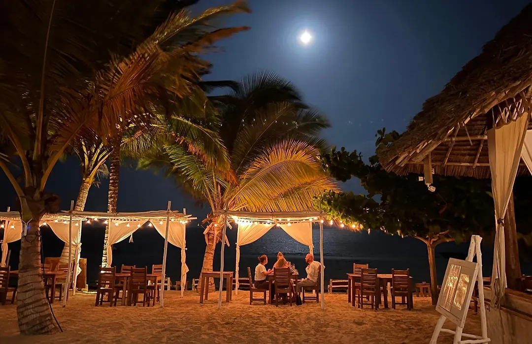 White Dream Lodge & Restaurant, Beachfront, Ocean View-1